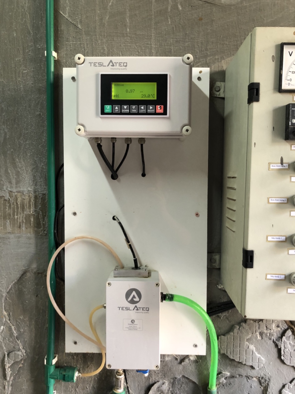 Thuan An 79 Project - Online pH Analyzer for Waste Water